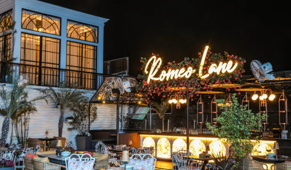 Romeo Lane, Delhi