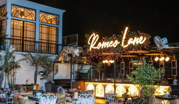 Romeo Lane